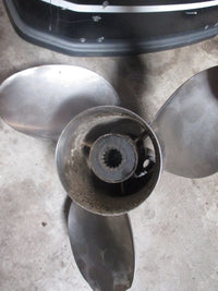 Load image into Gallery viewer, Suzuki DT150 150hp 2 stroke outboard Stainless Steel Propeller 14 1/4 X 18
