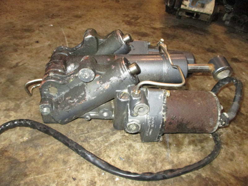 Yamaha 250hp OX66 outboard tilt trim unit (parts only)
