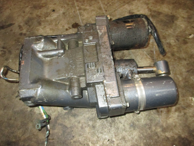Yamaha 250hp OX66 outboard tilt trim unit (parts only)