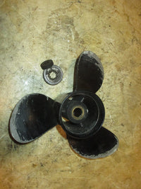 Load image into Gallery viewer, Mercury 25hp 2 Stroke Outboard aluminum propellor (9.9x13)
