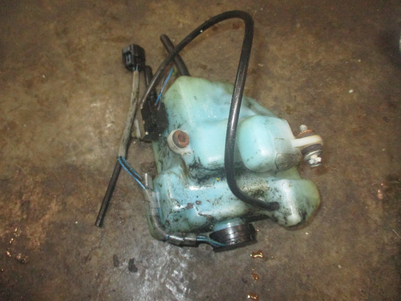 Yamaha 200hp HPDI 2 stroke outboard oil tank and sensor (68F-21750-00-00)
