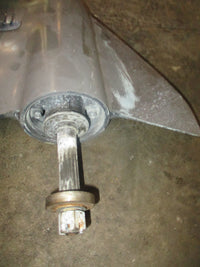 Load image into Gallery viewer, Yamaha OX66 225hp 2 stroke outboard 25" shaft lower unit
