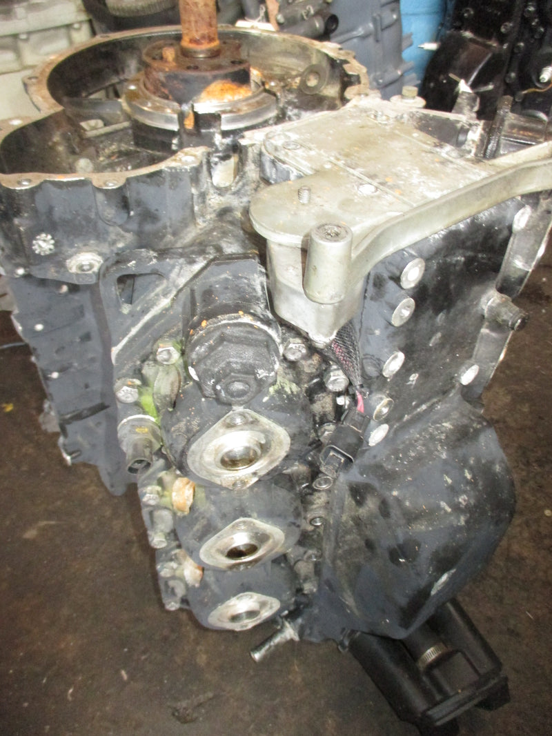 Johnson 175hp Ficht ocean runner outboard crankcase powerhead