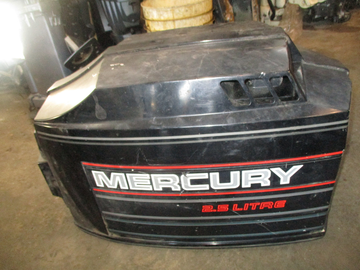 Mercury 175hp 2.5 liter 2 stroke outboard top cowling