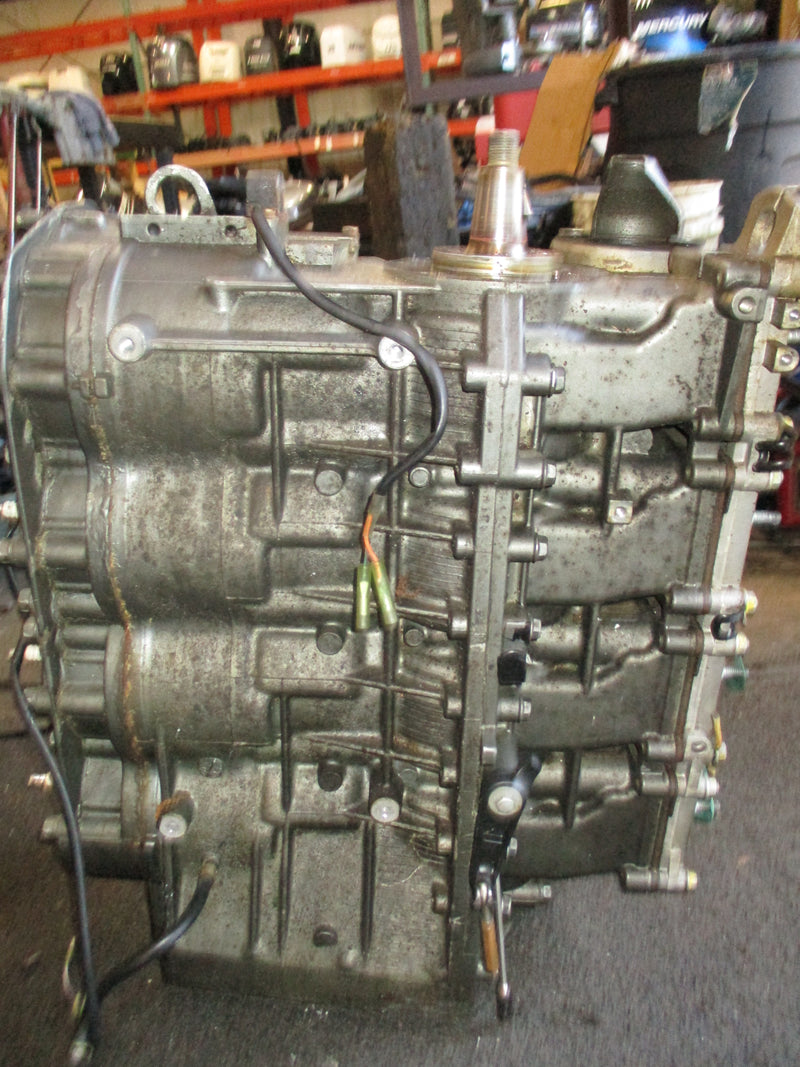 Suzuki DT115 outboard crankcase powerhead
