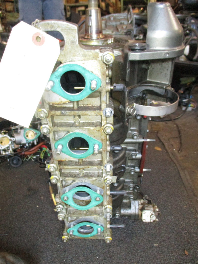 Suzuki DT115 outboard crankcase powerhead