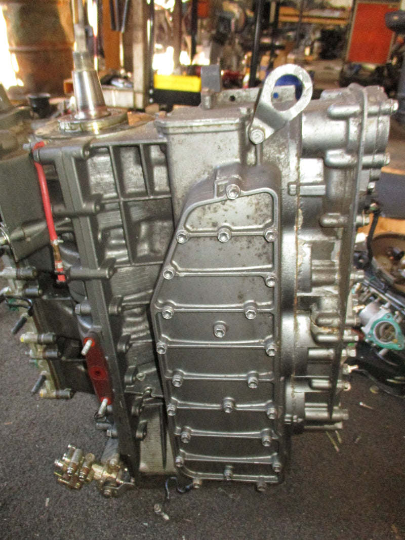 Suzuki DT115 outboard crankcase powerhead