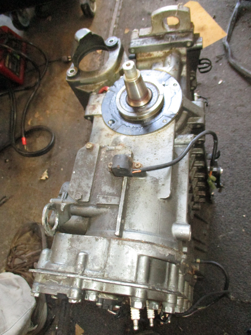 Suzuki DT115 outboard crankcase powerhead