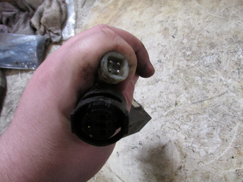 Yamaha 115hp 2 Stroke Outboard Emergency Oil Switch (6E5-02)