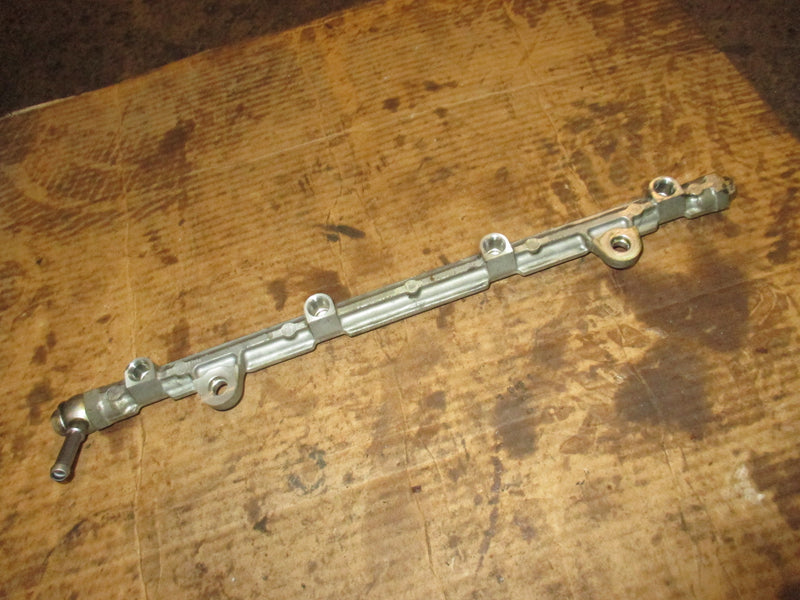 Suzuki DF150A 150hp 4 stroke outboard fuel rail (15751-96J00)