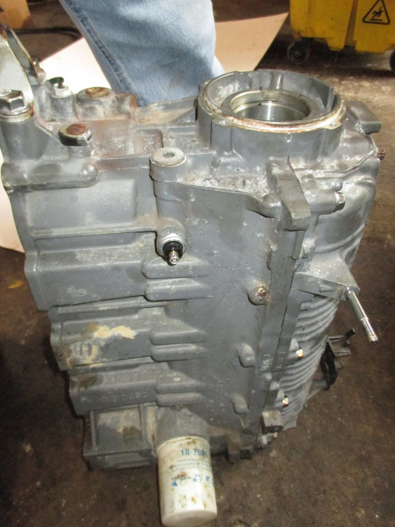 Suzuki DF90 90hp 4 stroke outboard crankcase block
