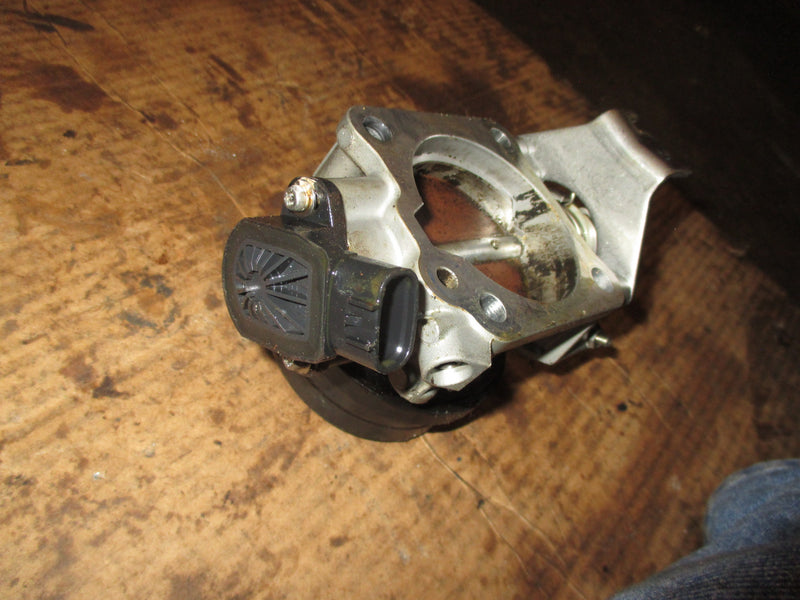Suzuki DF150A 150hp 4 stroke outboard throttle body and sensor (13300-96J00)