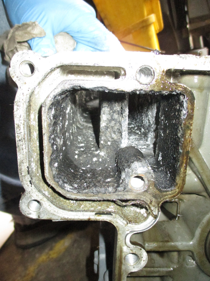 Suzuki DF90 90hp 4 stroke outboard crankcase block