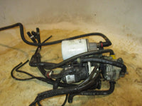 Load image into Gallery viewer, Johnson 175hp Ficht ocean runner outboard oil injector and distribution panel
