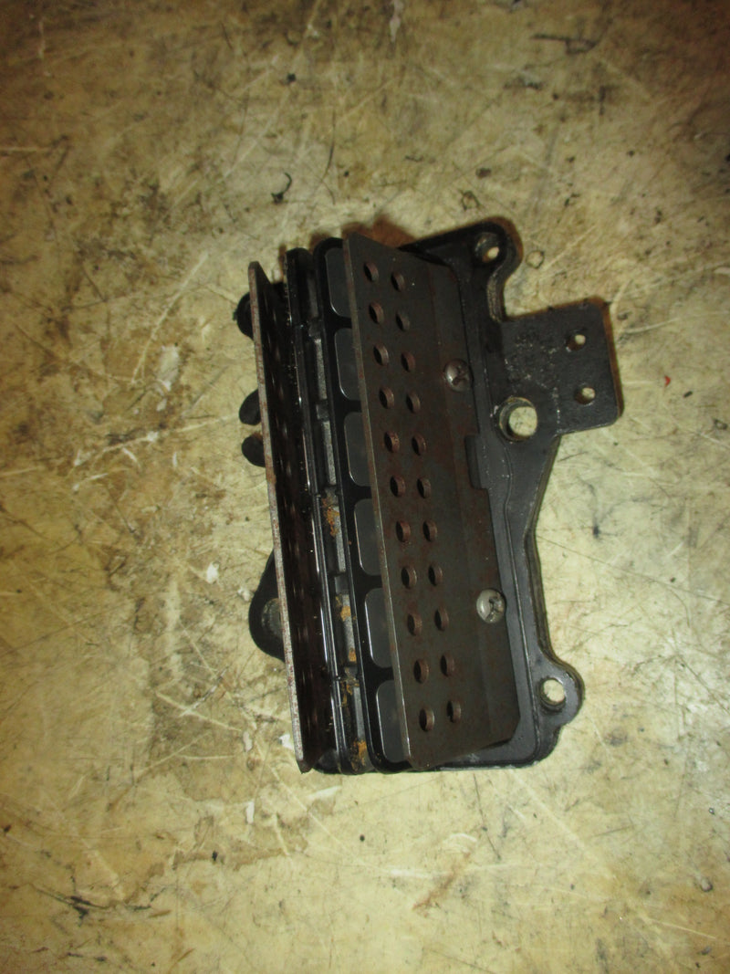 Mercury 25hp 2 Stroke Outboard intake manifold and reeds (14112T)