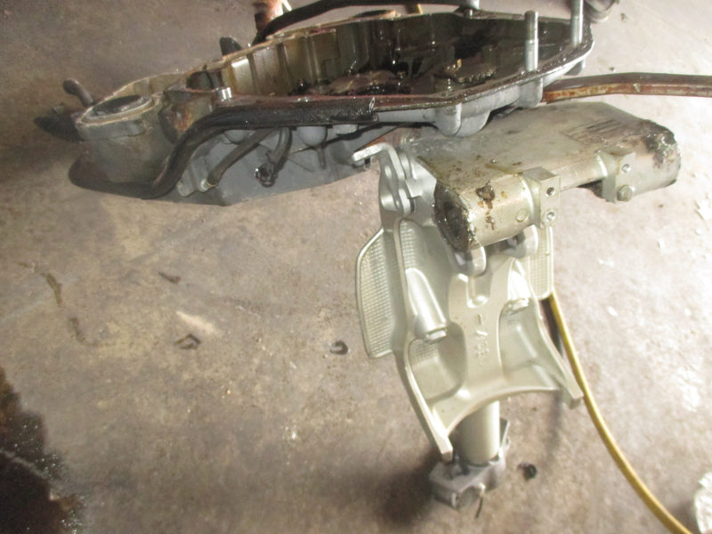 Honda BF225A 225hp 4 stroke outboard 25" Engine Holder and Swivel Bracket