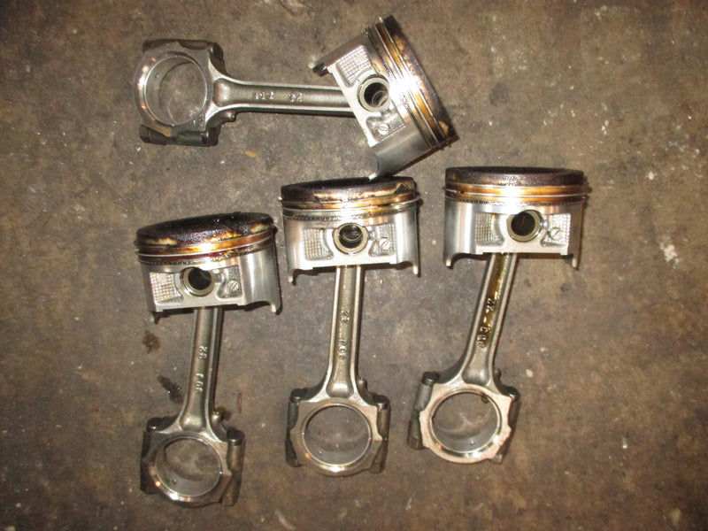 Suzuki DF90 90hp 4 stroke outboard piston and rod set (12111-90J01)