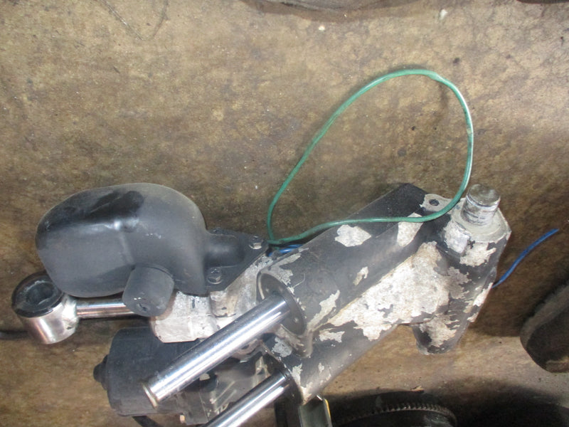 Evinrude Ficht 90hp 2 stroke outboard tilt trim unit
