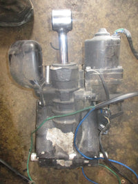 Load image into Gallery viewer, Evinrude Ficht 90hp 2 stroke outboard tilt trim unit
