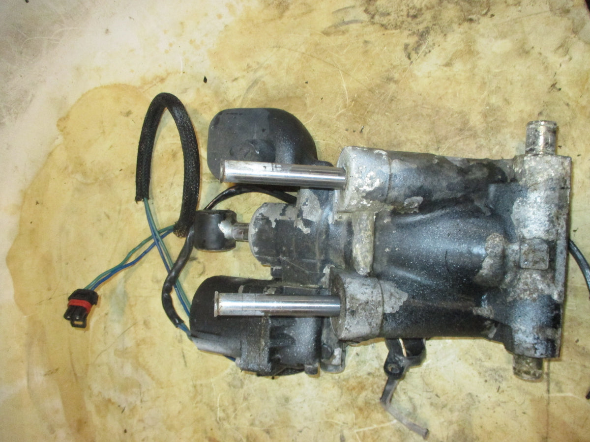 Johnson 175hp Ficht ocean runner outboard tilt trim unit