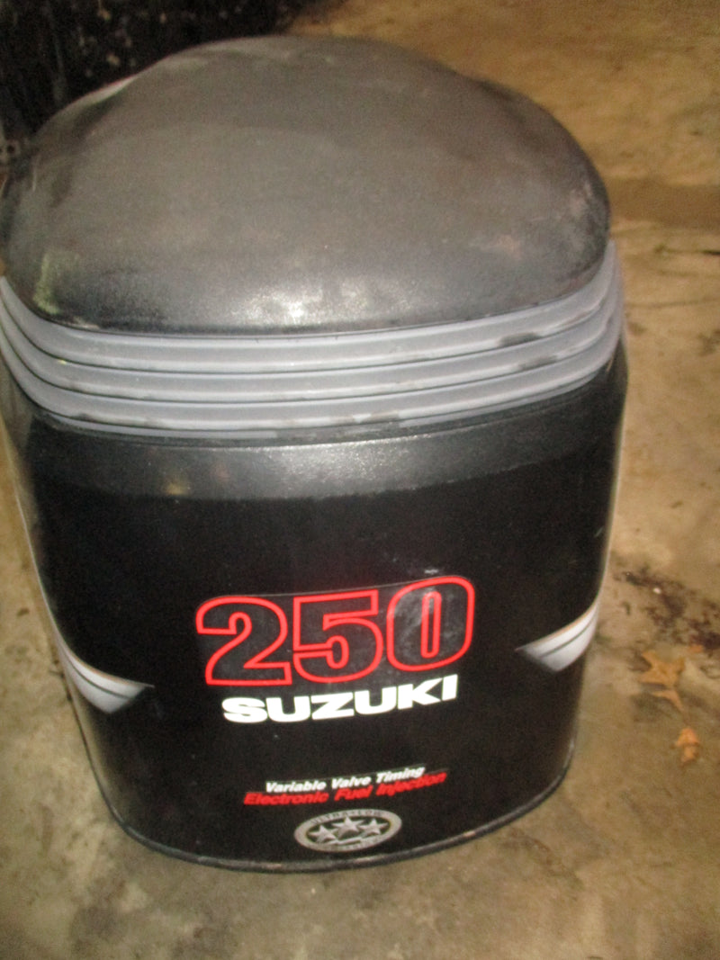 Suzuki DF250 4 stroke outboard top cowling