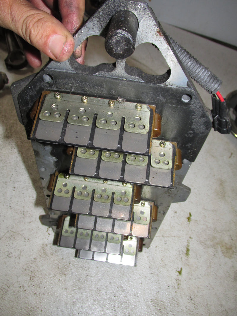 Mercury Optimax 135hp 2 Stroke Outboard Intake Manifold and Reeds