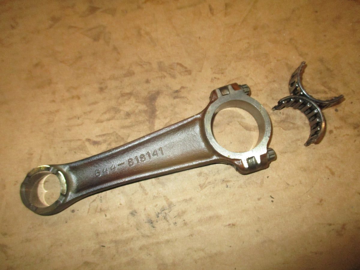 Mercury 175hp 2.5 liter 2 stroke outboard connecting rod (644-818141)