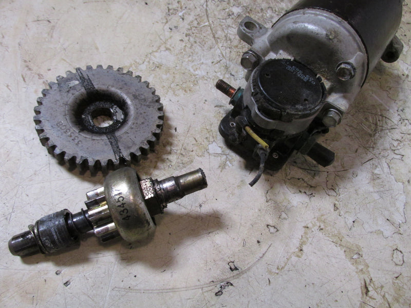 Johnson 90/115hp 60 Degree 2 Stroke Outboard Starter and Bendix (586284)