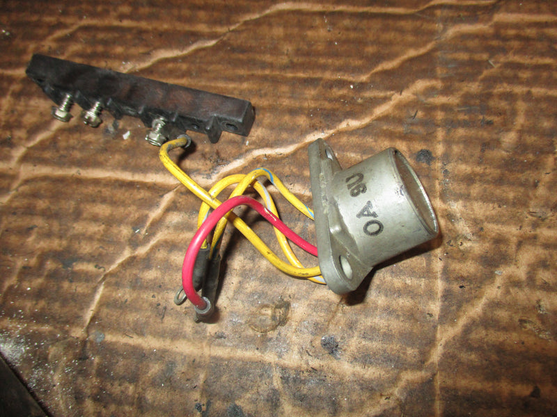 Evinrude 50hp 2 stroke outboard rectifier regulator (581778)