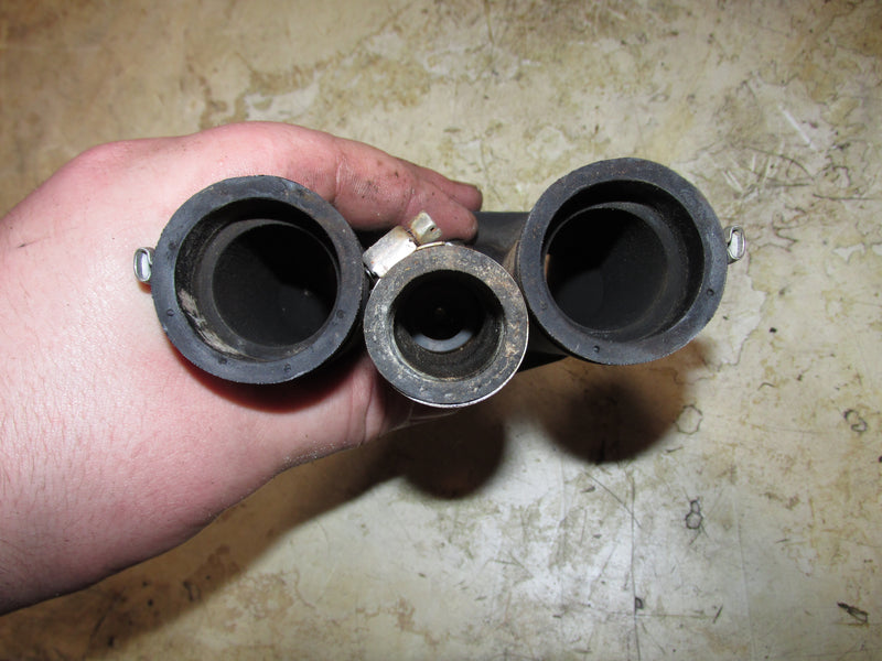 Johnson 90/115hp 60 Degree 2 Stroke Outboard Rear Muffler/Grommet (437223)