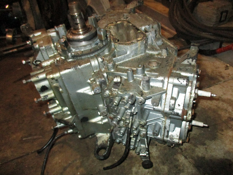 Evinrude 110hp 2 stroke outboard crankcase powerhead