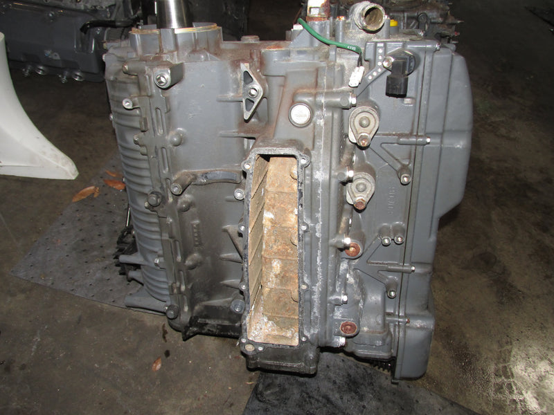 Johnson/Suzuki DF140 140hp Outboard Crankcase Powerhead