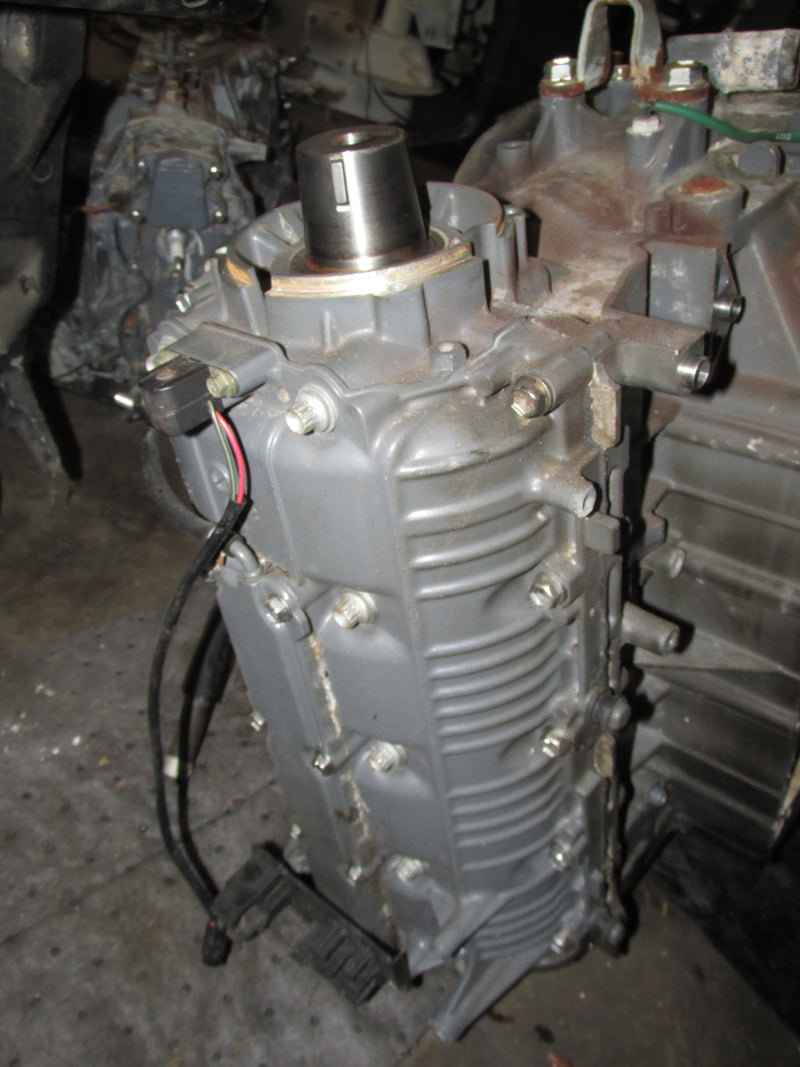 Johnson/Suzuki DF140 140hp Outboard Crankcase Powerhead