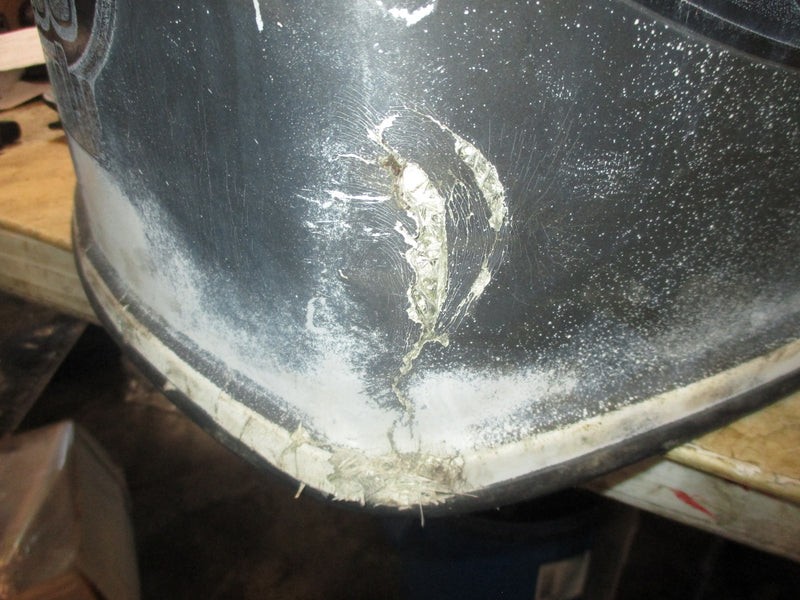 Johnson 150hp 60 Degree 2 stroke outboard Top cowling