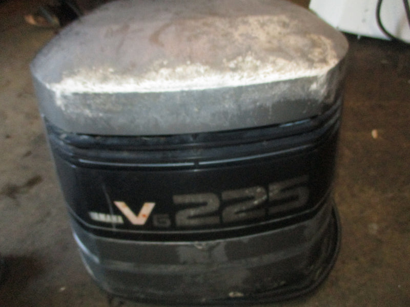 Yamaha 225hp 2.6L 2 stroke Precision Blend outboard top cowling