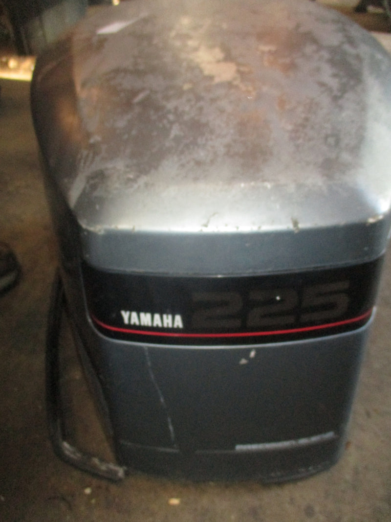 Yamaha 225hp 2.6L 2 stroke Precision Blend outboard top cowling