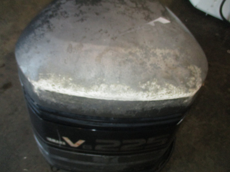 Yamaha 225hp 2.6L 2 stroke Precision Blend outboard top cowling