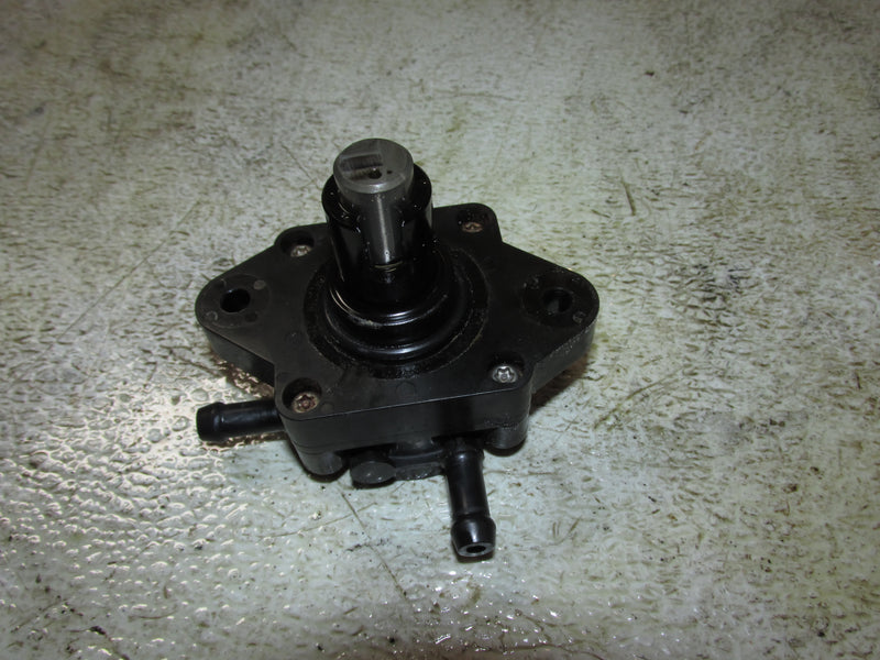 Johnson/Suzuki DF140 140hp Outboard Fuel Pump (15100-90J10)