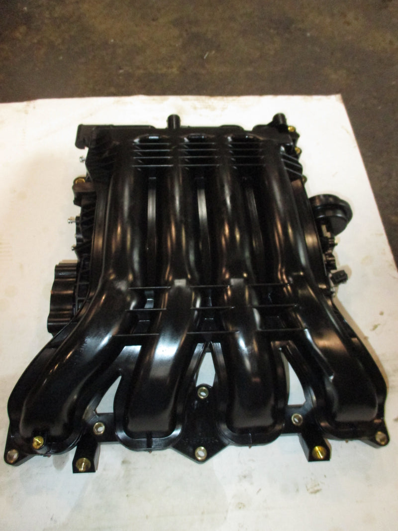 Suzuki DF150A 150hp 4 stroke outboard intake manifold (13110-96J00)