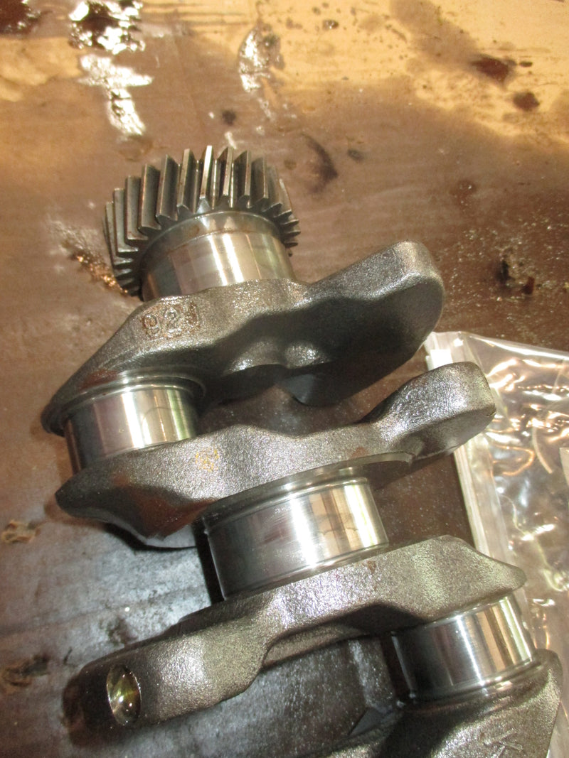 Suzuki DF115 115hp outboard Crankshaft 12220-90J01