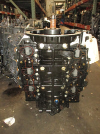 Load image into Gallery viewer, Johnson 150hp 60 Degree 2 stroke outboard crankcase powerhead
