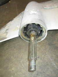 Load image into Gallery viewer, Yamaha 225hp 2 stroke Precision Blend outboard 25 inch shaft lower unit
