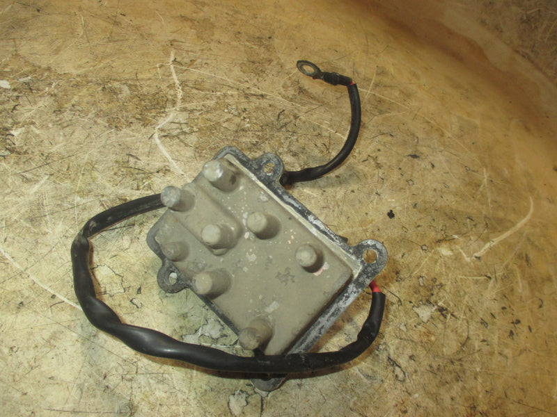Johnson 150hp 60 Degree 2 stroke outboard rectifier regulator (586048)