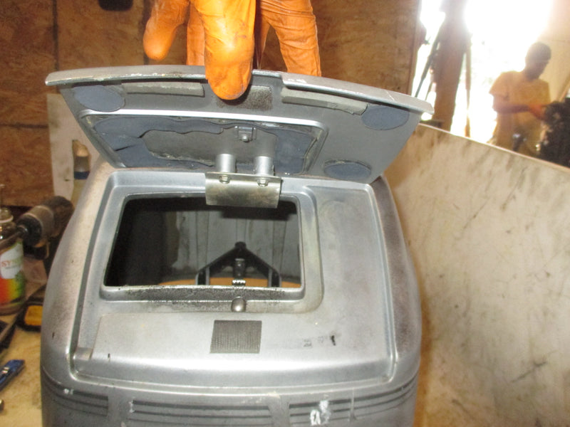 Mercury Mariner 75hp 2 stroke outboard Top Cowling
