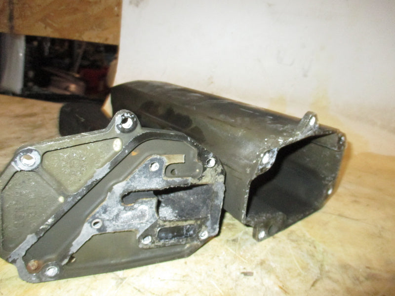 Evinrude Etec 25hp 2 stroke outboard exhaust manifold (353296)