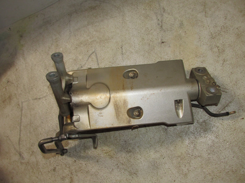 Honda BF150 150hp Outboard 20" Swivel Bracket (50201-ZW1-040ZA)