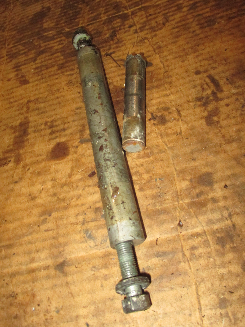 Suzuki DF150A 150hp 4 stroke outboard upper and lower trim pin (48321-87D03)