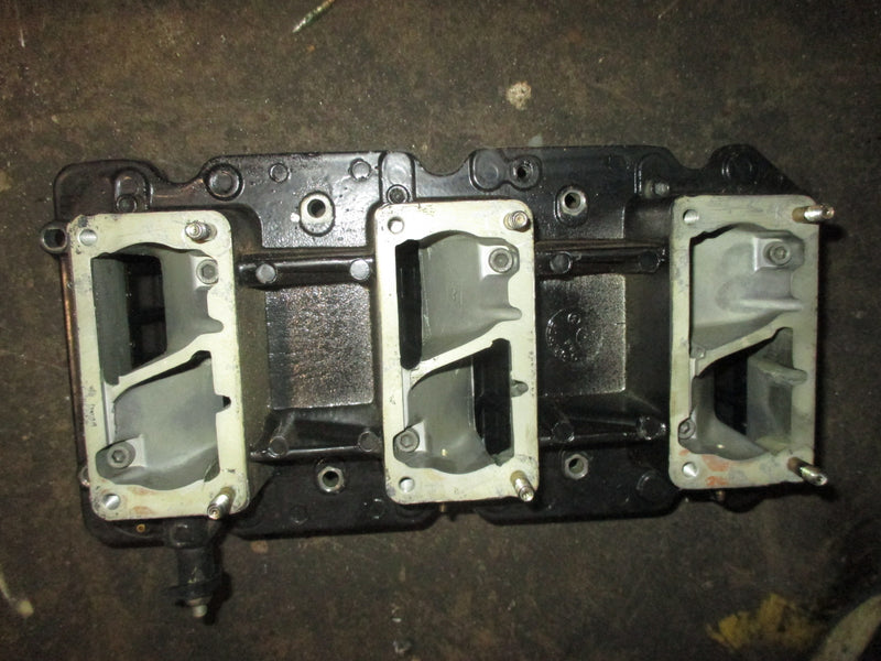 Mercury 150hp 2 Stroke 2.5L outboard Intake Manifold and Reeds (828275-C)