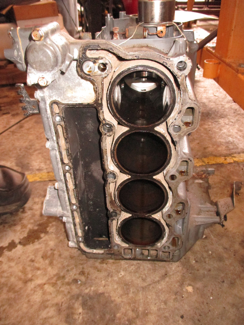 Honda BF90A 90hp outboard crankcase block
