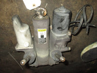 Load image into Gallery viewer, Mercury 150hp 2 Stroke 2.5L outboard Tilt Trim Unit
